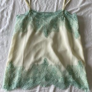 Vici lace cami